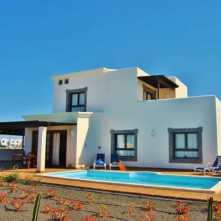 In Lanzarote 101529 Otel 2*